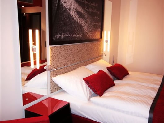 Red & Blue Design Hotel Prague